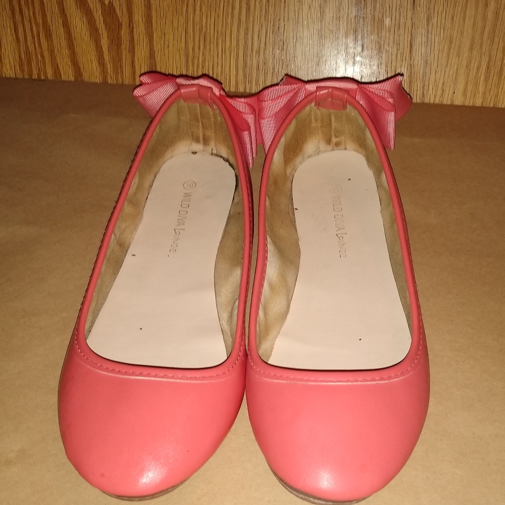 Dark coral ballet flats